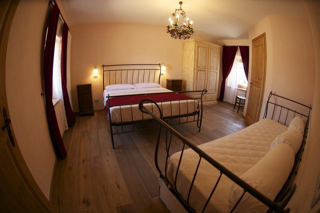 Corte Della Maddalena Busana Kamer foto