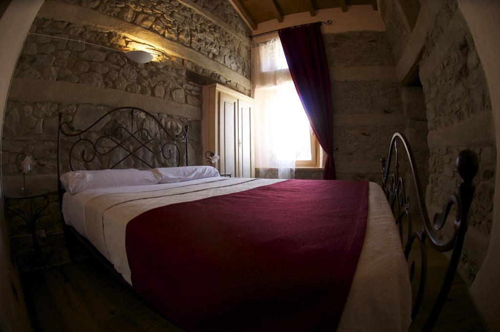 Corte Della Maddalena Busana Kamer foto