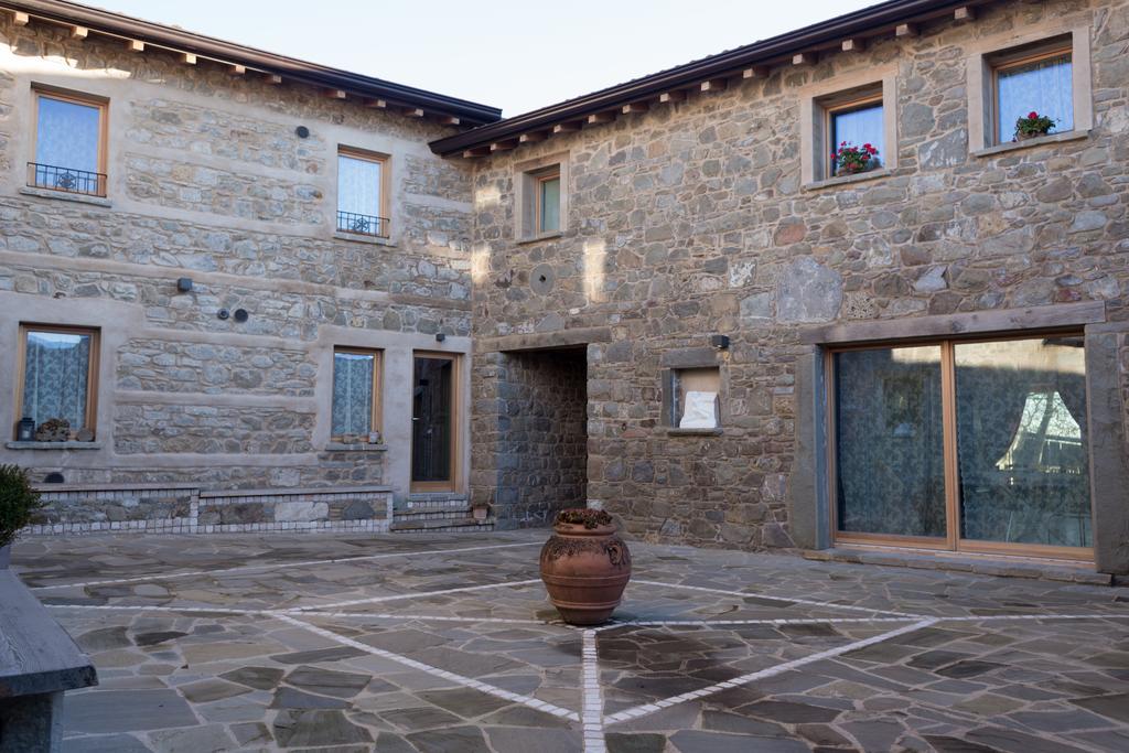 Corte Della Maddalena Busana Buitenkant foto